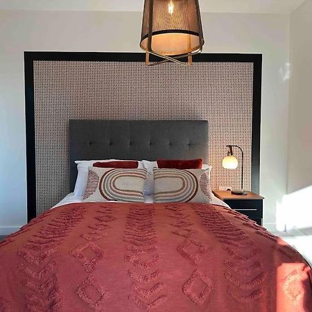 Apartament 1 Bed Flat With View Of Old Trafford Manchester Zewnętrze zdjęcie