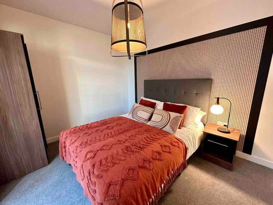 Apartament 1 Bed Flat With View Of Old Trafford Manchester Zewnętrze zdjęcie